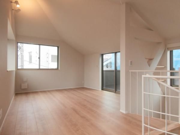 �y���ԁE���r���O�z�@