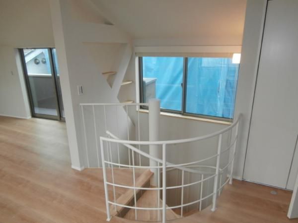 �y���̑������E�X�y�[�X�z�@