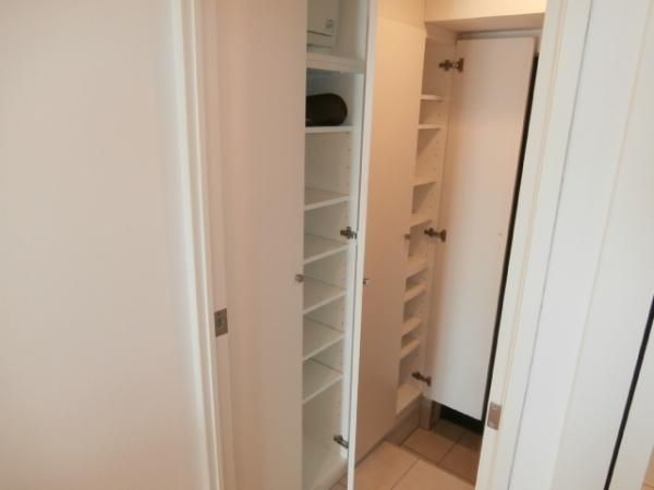 �y���̑��ݔ��z�@