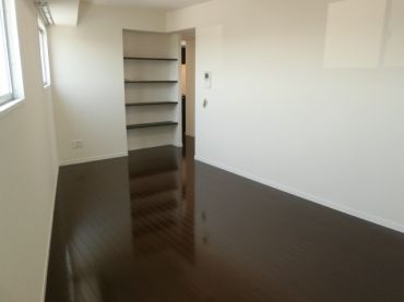 �y���ԁE���r���O�z�@