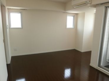 �y�Q���z�@