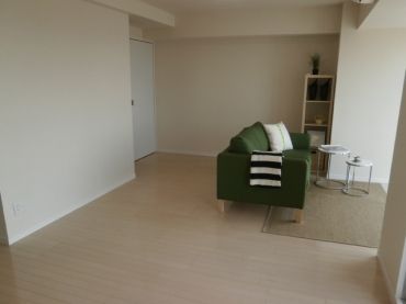 �y�����E���r���O�z�@