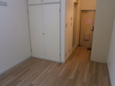 �y���ԁE���r���O�z�@