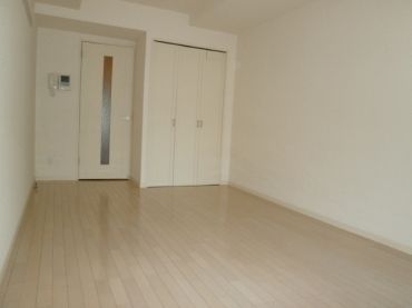 �y���ԁE���r���O�z�@