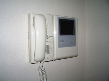 �y�Z�L�����e�B�z�@