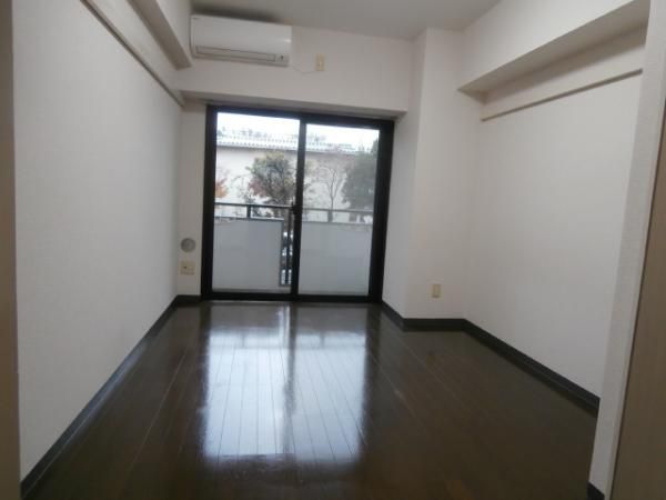 �y���ԁE���r���O�z�@