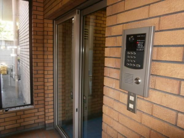 �y�G���g�����X�z�@