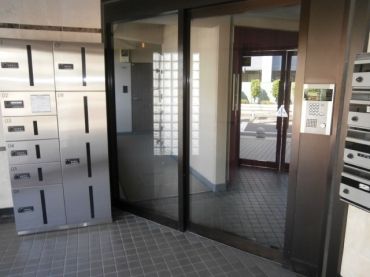 �y�G���g�����X�z�@