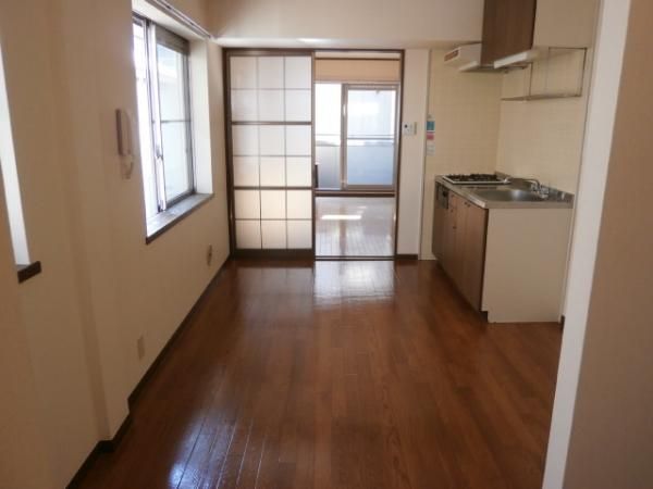 �y���̑������E�X�y�[�X�z�@