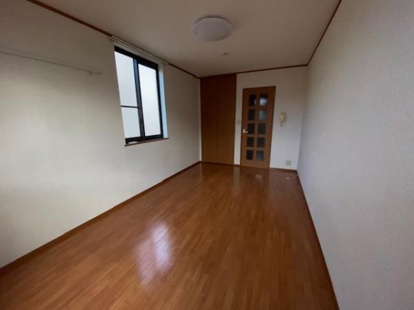 �y���ԁE���r���O�z�@