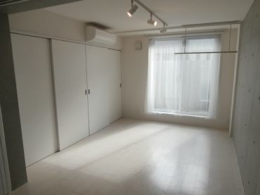 �y�Q���z�@