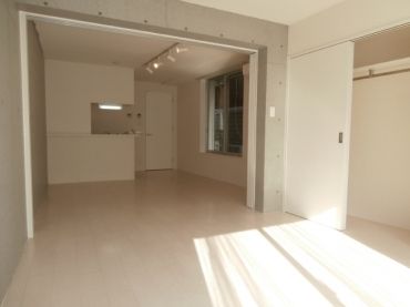 �y���̑������E�X�y�[�X�z�@