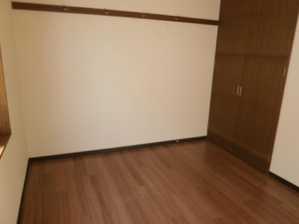 �y���ԁE���r���O�z�@