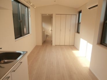 �y���ԁE���r���O�z�@