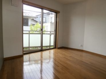 �y���ԁE���r���O�z�@