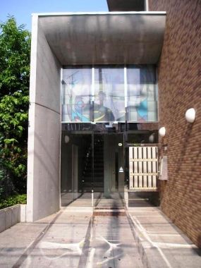 �y�G���g�����X�z�@