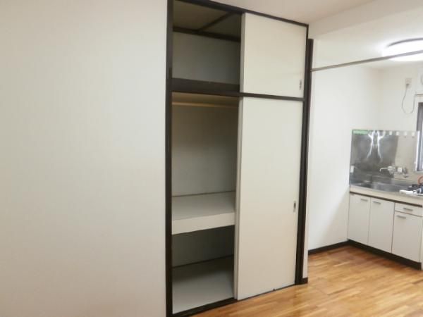 �y���̑��ݔ��z�@