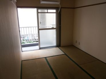 �y�Q���z�@