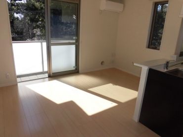 �y���ԁE���r���O�z�@