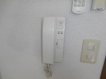 �y���̑��ݔ��z�@