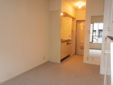 �y���ԁE���r���O�z�@