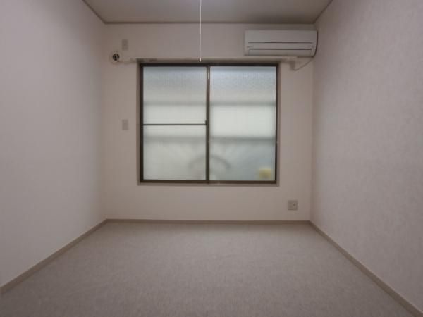 �y���ԁE���r���O�z�@