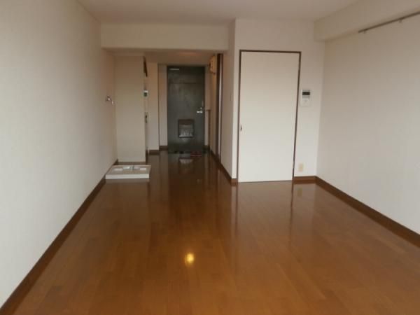 �y���ԁE���r���O�z�@