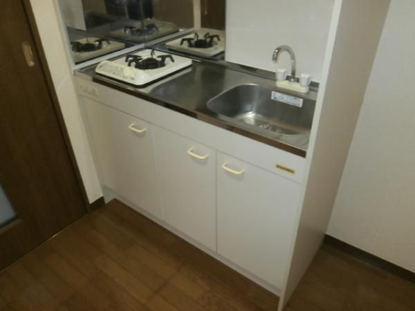 �y�L�b�`���z�@