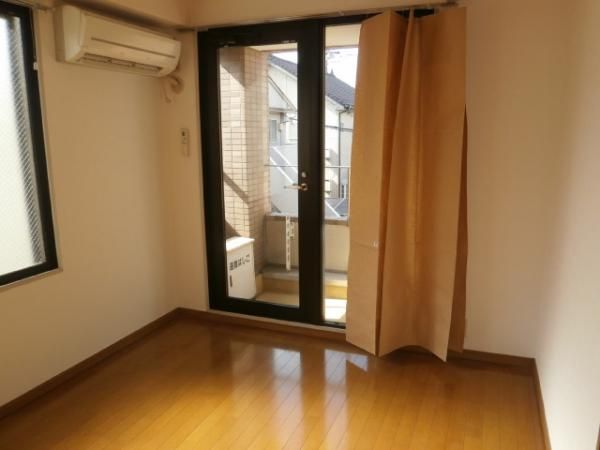 �y���ԁE���r���O�z�@