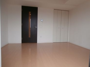 �y���ԁE���r���O�z�@