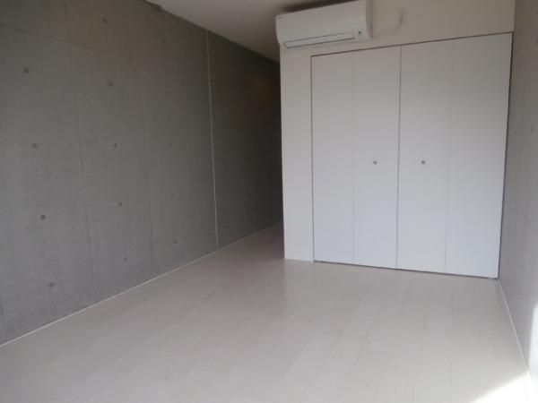 �y���ԁE���r���O�z�@