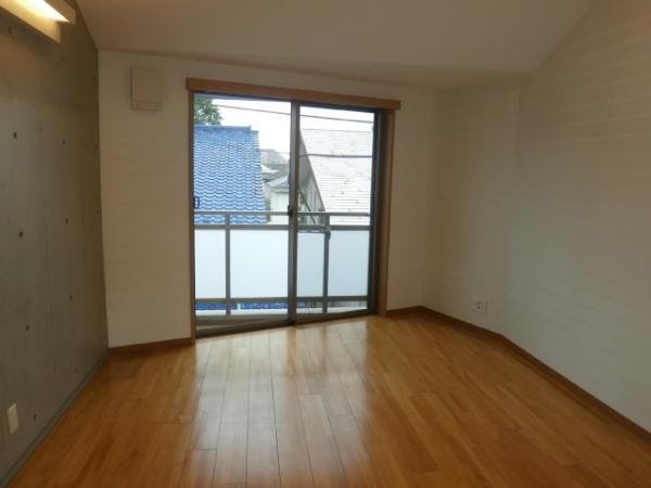 �y���ԁE���r���O�z�@