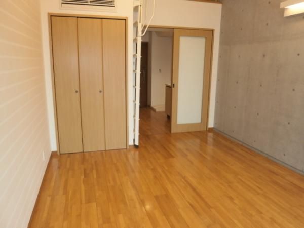 �y���ԁE���r���O�z�@