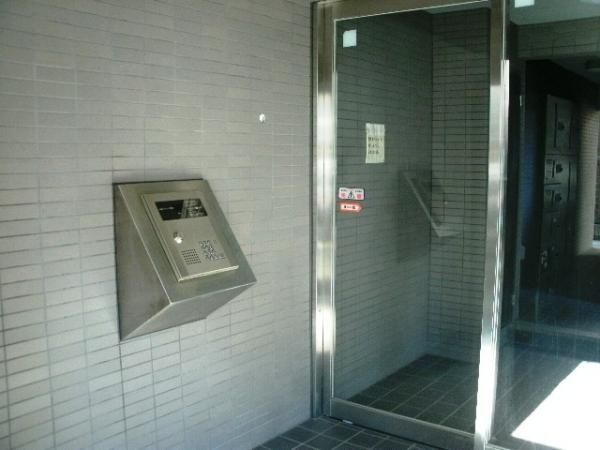 �y�G���g�����X�z�@