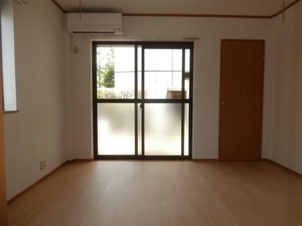 �y���ԁE���r���O�z�@