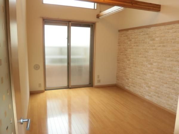 �y���ԁE���r���O�z�@