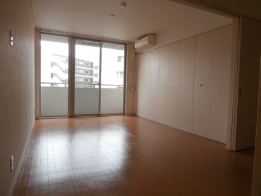 �y���ԁE���r���O�z�@