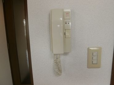 �y���̑��ݔ��z�@