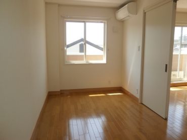 �y�Q���z�@