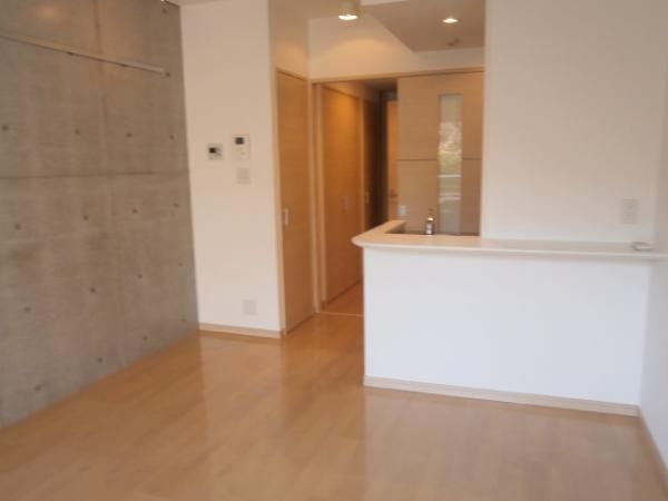 �y���ԁE���r���O�z�@