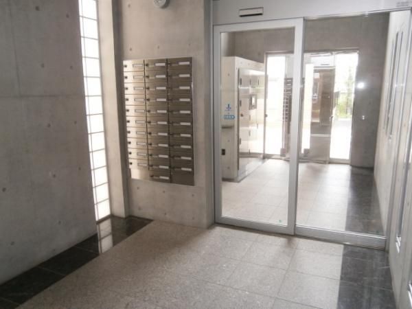 �y�G���g�����X�z�@