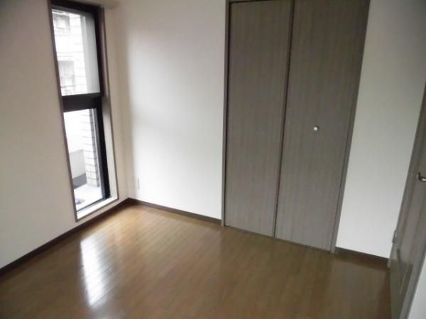 �y�Q���z�@