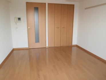 �y�Q���z�@