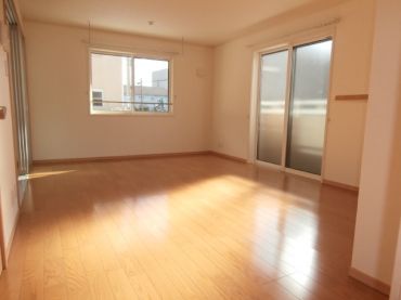 �y���ԁE���r���O�z�@