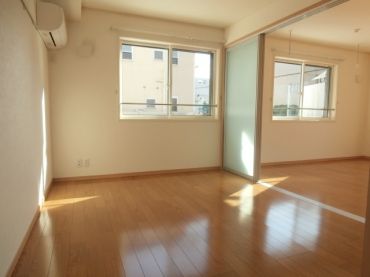 �y�Q���z�@