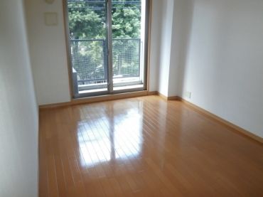 �y�Q���z�@