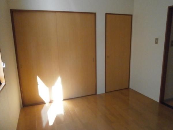 �y���ԁE���r���O�z�@