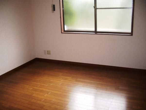 �y���ԁE���r���O�z�@