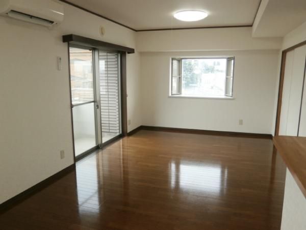 �y���ԁE���r���O�z�@