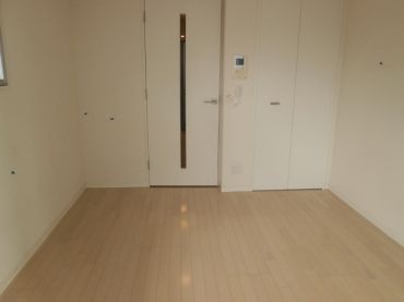 �y���ԁE���r���O�z�@